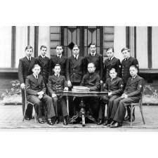 Ecole Libre Jeanne D'Arc, 25 bis, Rue Colbert - Lille. Année 1937-1938.