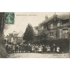 Bréauté (S.-Inf.) - Rue de l'Ecole.