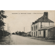 Boufféré, par Montaigu (Vendée) - L'Ecole des Garçons.