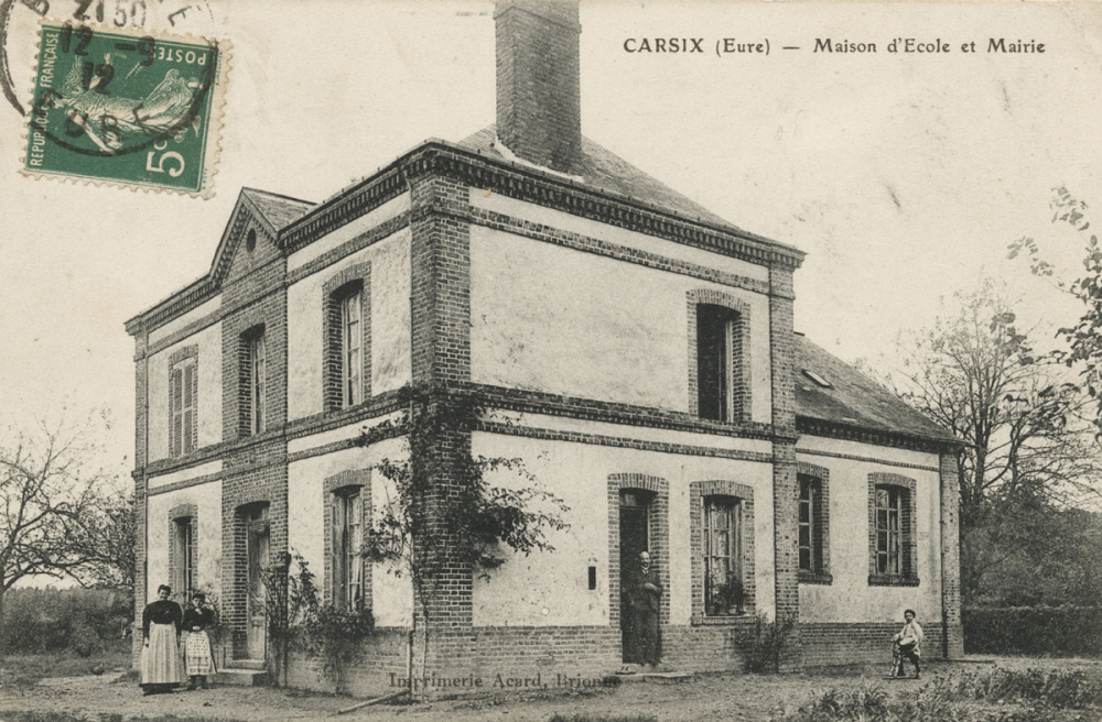 Carsix (Eure) - Maison d'Ecole et Mairie.