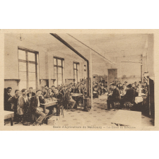 Ecole d'Agriculture du Neubourg - Les Elèves au Réfectoire.