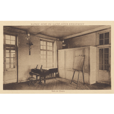 Maison Mère du Sacré-Coeur d'Ernemont - Salle de Dessin.