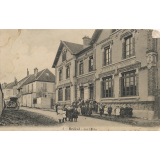 4 - Bréval - Les Ecoles.