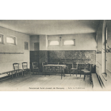 Pensionnat Saint-Joseph de Bucquoy - Salle de Catéchisme.