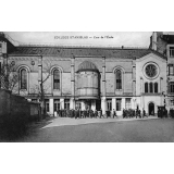Collège Stanislas - Cour de l'Ecole.