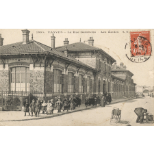 1665 - Vanves - La Rue Gambetta - Les Ecoles.