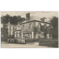 288 - Bourdainville (Seine-Inf.) - La Mairie et l'École.