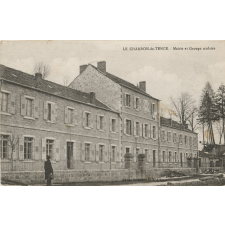 Le Chambon-de-Tence - Mairie et groupe scolaire.