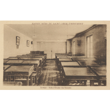 Maison Mère du Sacré-Coeur d'Ernemont - Juvénat - Salle d'Etudes des Grandes.