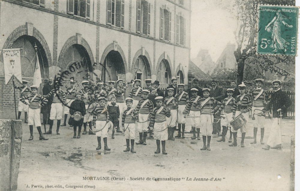Mortagne (Orne) - Société de Gymnastique La Jeanne d'Arc.