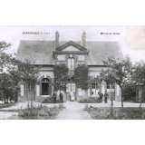 Bardouville (S.-Inf.) - Mairie et Ecoles.