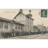 20 - Houdan - Les Ecoles.