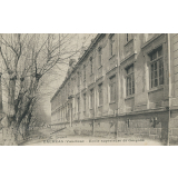 77 - Valréas (Vaucluse) - Ecole supérieure de Garçons.