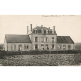 Perpezac-le-Noir (Corrèze) - Mairie et les Ecoles.
