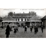 La Normandie - La C.P.A. - 46 - Louviers - Ecole Primaire Supérieure de Garçons.