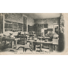 Caen - Atelier de menuiserie de l'Ecole Normale.
