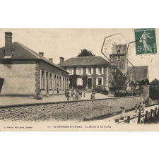 73 - St-Georges d'Aunay - La Mairie et les Ecoles.