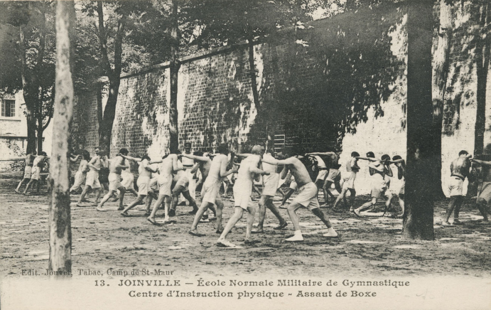 13 - Joinville - Ecole Normale Militaire de Gymnastique - Centre d'Instrution physique - Assaut de Boxe.
