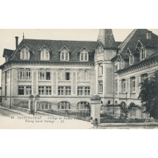 10 - Neufchâteau - Collège de jeunes Filles - Young Girls' College.