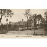 88 - Beauvais - Lycée Jeanne Hachette.