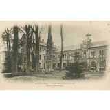 Charleville - Ecole Normale de Filles (Cour intérieure).