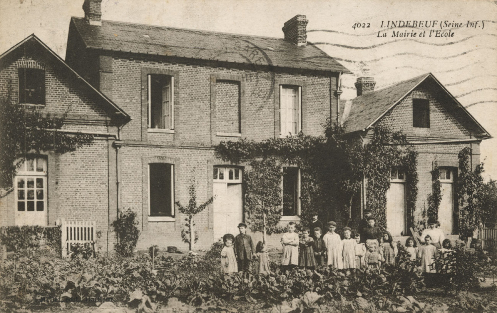 4022 - Lindebeuf (Seine-Inf.) - La Mairie et l'Ecole.