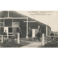Ecole d'Equitation - Verneuil-sur-Avre (Eure) (Près l'Ecole des Roches) - Chevaux de chasse et d'attelage - Pension.