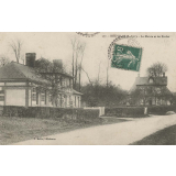 377 - Bouville (S.-Inf.) - La Mairie et les Ecoles.
