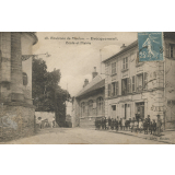 28 - Environs de Meulan - Evecquemont - Ecole et Mairie.