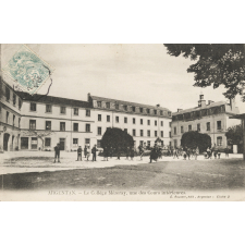 Argentan - Le Collège Mézeray, une des Cours intérieures.