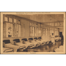 Préventorium départemental de Canteleu (Seine-Inférieure) - Un dortoir.