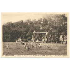 La Providence - Colonie de Vacances de St-Jouin-sur-Mer (Seine-Inf.) - Jeux dans la Prairie.