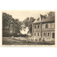 La Providence - Colonie de Vacances de St-Jouin-sur-Mer (Seine-Inf.) - Cour intérieure.