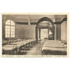 La Providence - Colonie de Vacances de St-Jouin-sur-Mer (Seine-Inf.) - Le grand Dortoir.