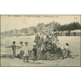 25 - La Baule - Les Enfants sur la Plage - Le Fort de sable.
