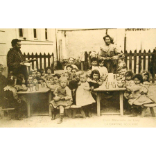 Ecole Maternelle de Livry - La cantine scolaire.