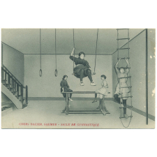 Cours Dacier, Saumur - Salle de gymnastique.