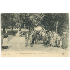 70 - Buttes Chaumont (XIXe arr.) - Promenade au bord du Lac.