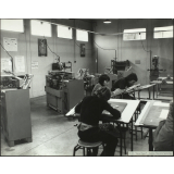 C.E.S. Marcel Pagnol: photographie d'élèves faisant du dessin technique