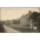 Etainhus : La Mairie et l'Ecole