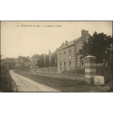 Etainhus : La Mairie et l'Ecole