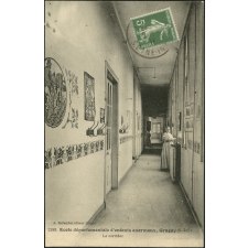 Ecole départementale d'enfants anormaux, Grugny : Le corridor