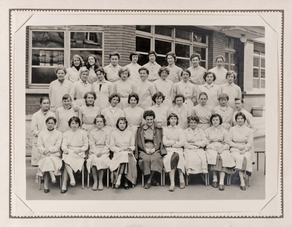 Photo de classe. Lycée Jeanne d'Arc, Rouen. 1955-56