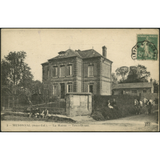 Menonval : La Mairie - Town-House