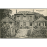 Goupillières : Ecoles et Mairie