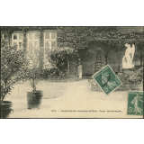 Eu : Institution Jeanne-d'Arc - Cour Intérieure