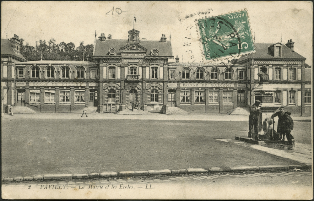 Pavilly : La Mairie et les Ecoles