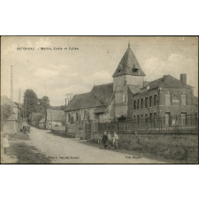Retonval : Mairie, Ecole et Eglise