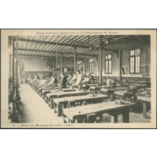 Ecole Primaire Supérieure et Professionnelle de Rouen : Atelier de Menuiserie (80 établis, 4 tous)