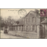 Bennetot : Ecole et Mairie